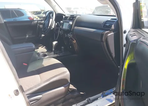 2019 Toyota 4Runner Trd Off Road z USA, uszkodzony, nr VIN JTEBU5JR4K5709457